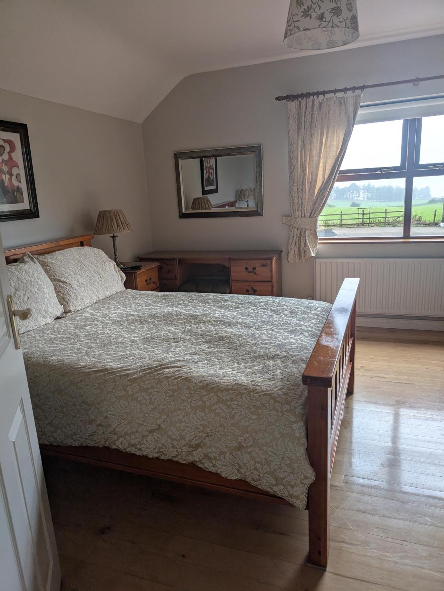 Clare House Bed & Breakfast Ballycastle Eksteriør billede